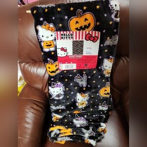 Hello Kitty Halloween Blanket